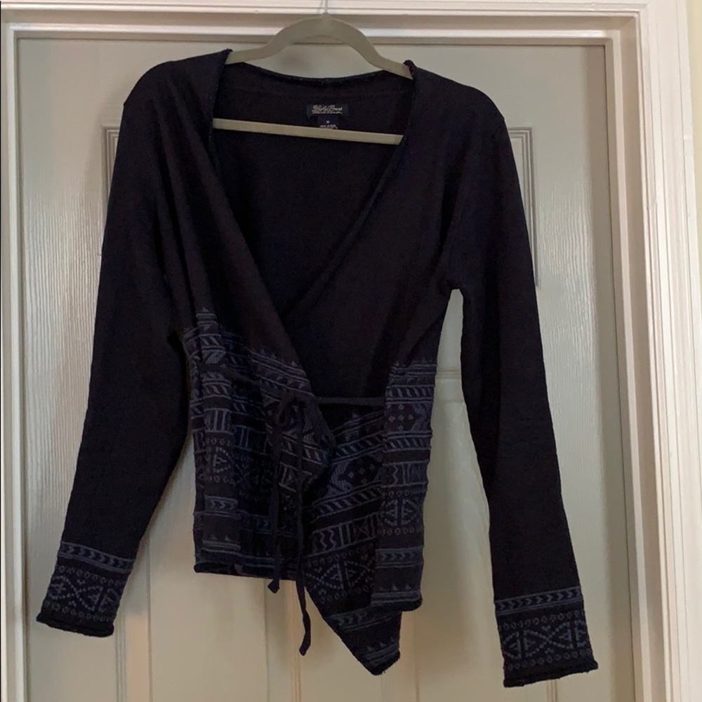 Lucky Brand EUC wrap cardigan with embriodery